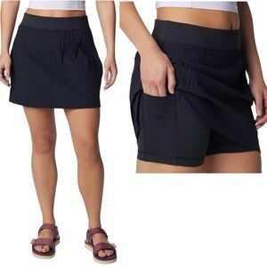 NWOT Columbia Boundless Trek Skort Black Omni-Shade UPF 50 Hiking Skirt Size XS